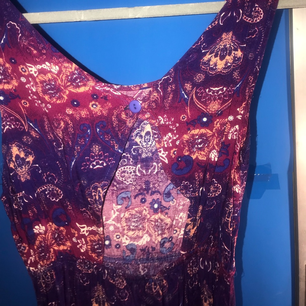 Dress - Picture 2 of 3